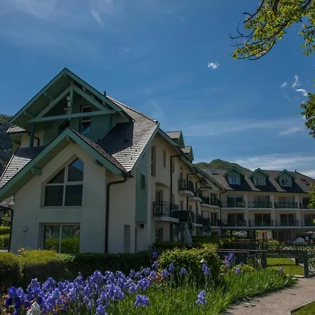 La Baie Des Voiles: Lakefront Apartments on Annecy Duingt Exterior photo