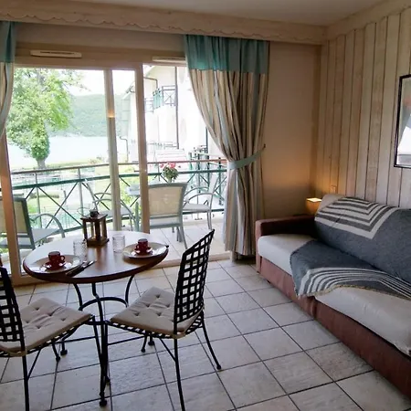 La Baie Des Voiles: Lakefront Apartments on Annecy Duingt Exterior photo