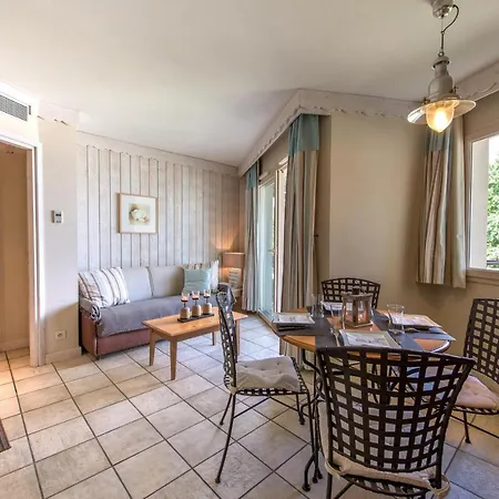 La Baie Des Voiles: Lakefront Apartments on Annecy Duingt Exterior photo