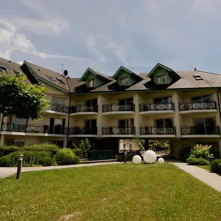 La Baie Des Voiles: Lakefront Apartments on Annecy Duingt Exterior photo