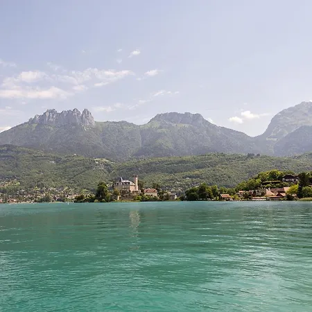 La Baie Des Voiles: Lakefront Apartments on Annecy Duingt Exterior photo
