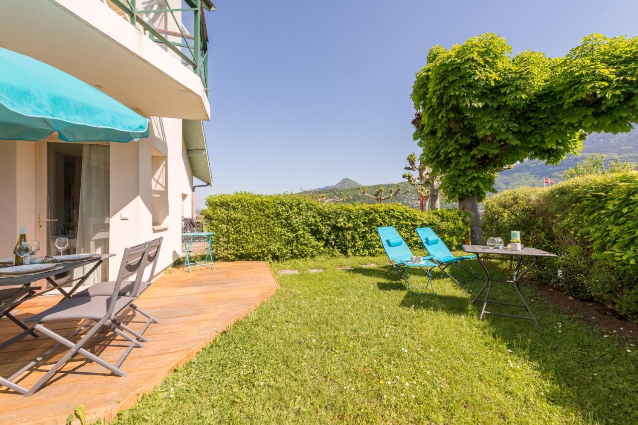 La Baie Des Voiles: Lakefront On Annecy Apartment *