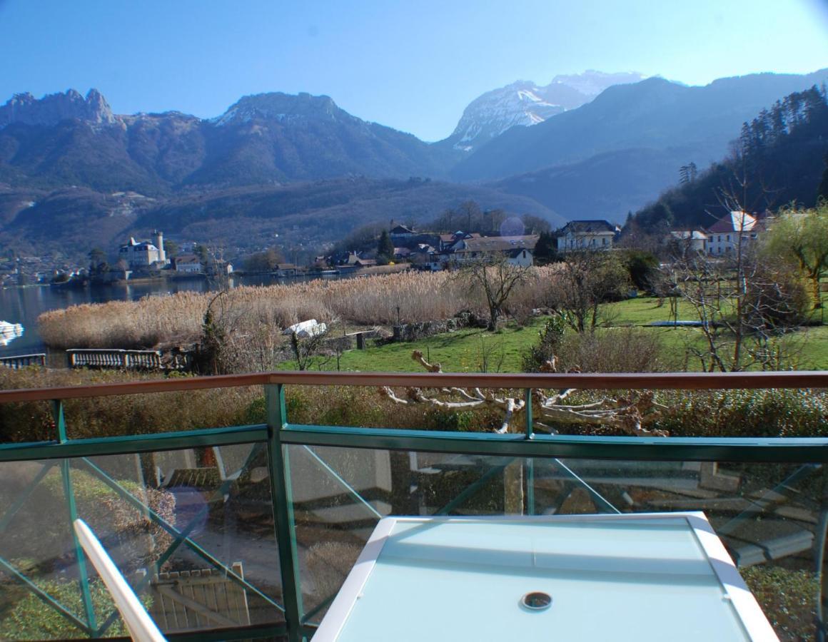 La Baie Des Voiles: Lakefront On Annecy Apartment Duingt