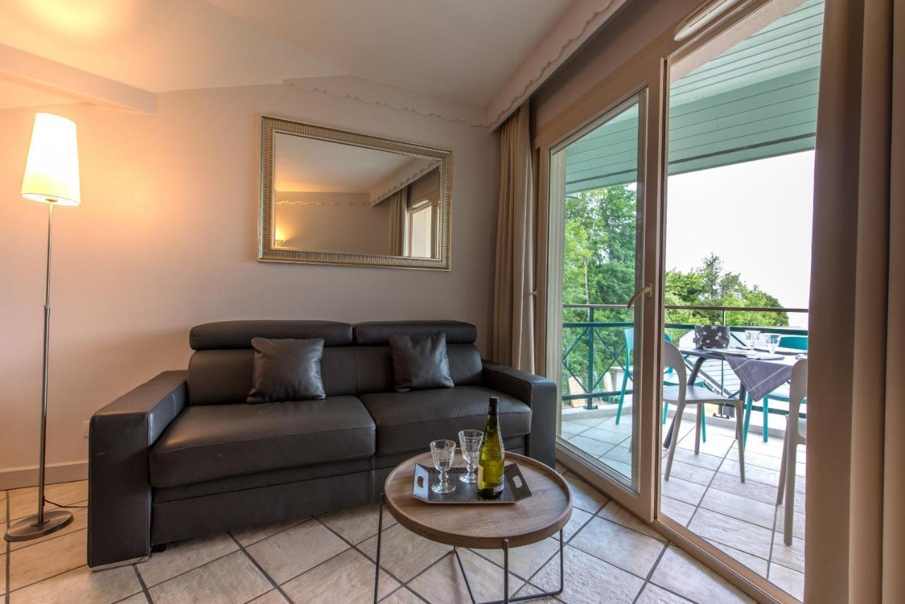 Apartment La Baie Des Voiles: Lakefront On Annecy Duingt