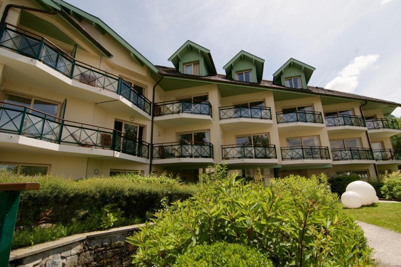 La Baie Des Voiles: Lakefront On Annecy Apartment