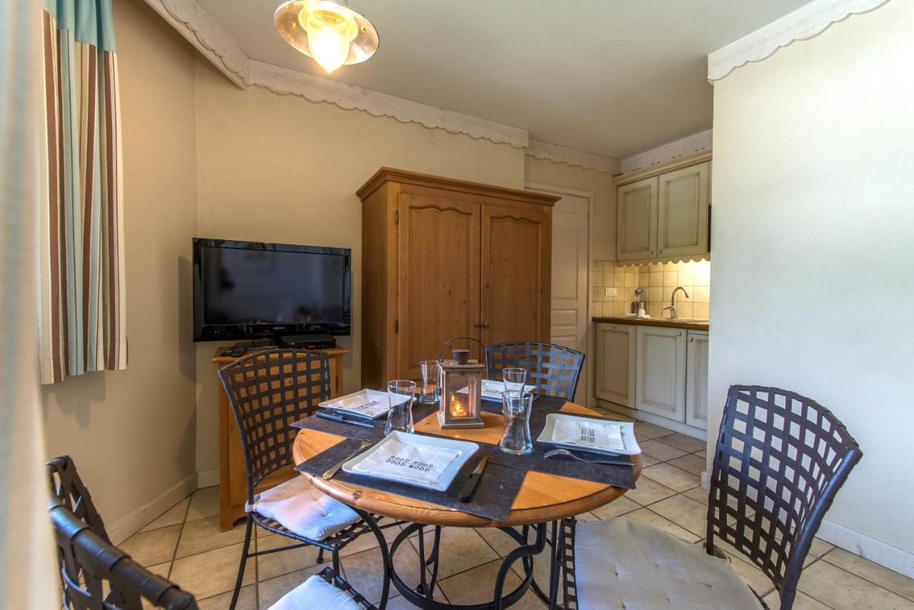 Apartment La Baie Des Voiles: Lakefront On Annecy *