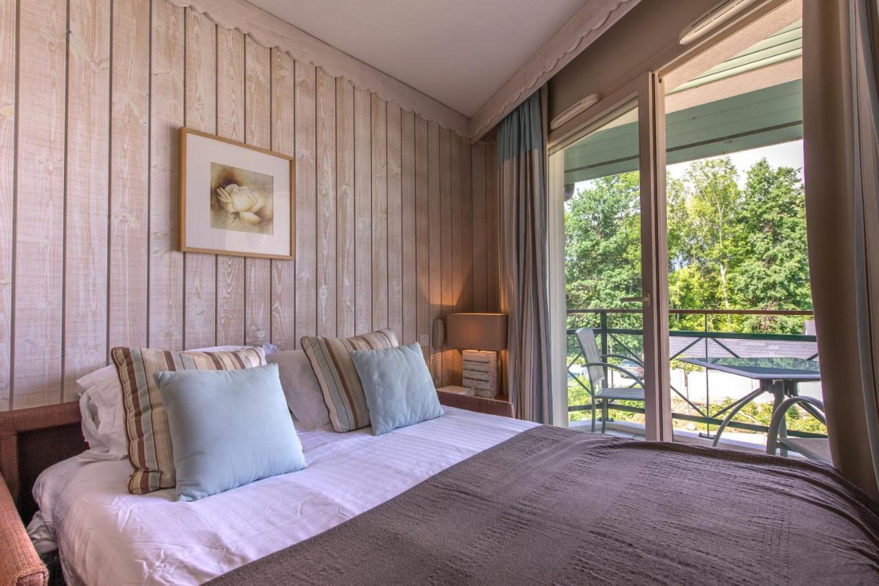 Apartment La Baie Des Voiles: Lakefront On Annecy Duingt