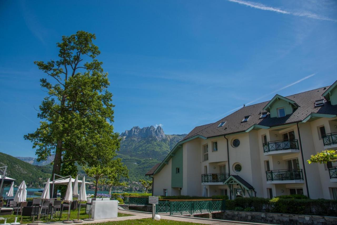 La Baie Des Voiles: Lakefront On Annecy Apartment *