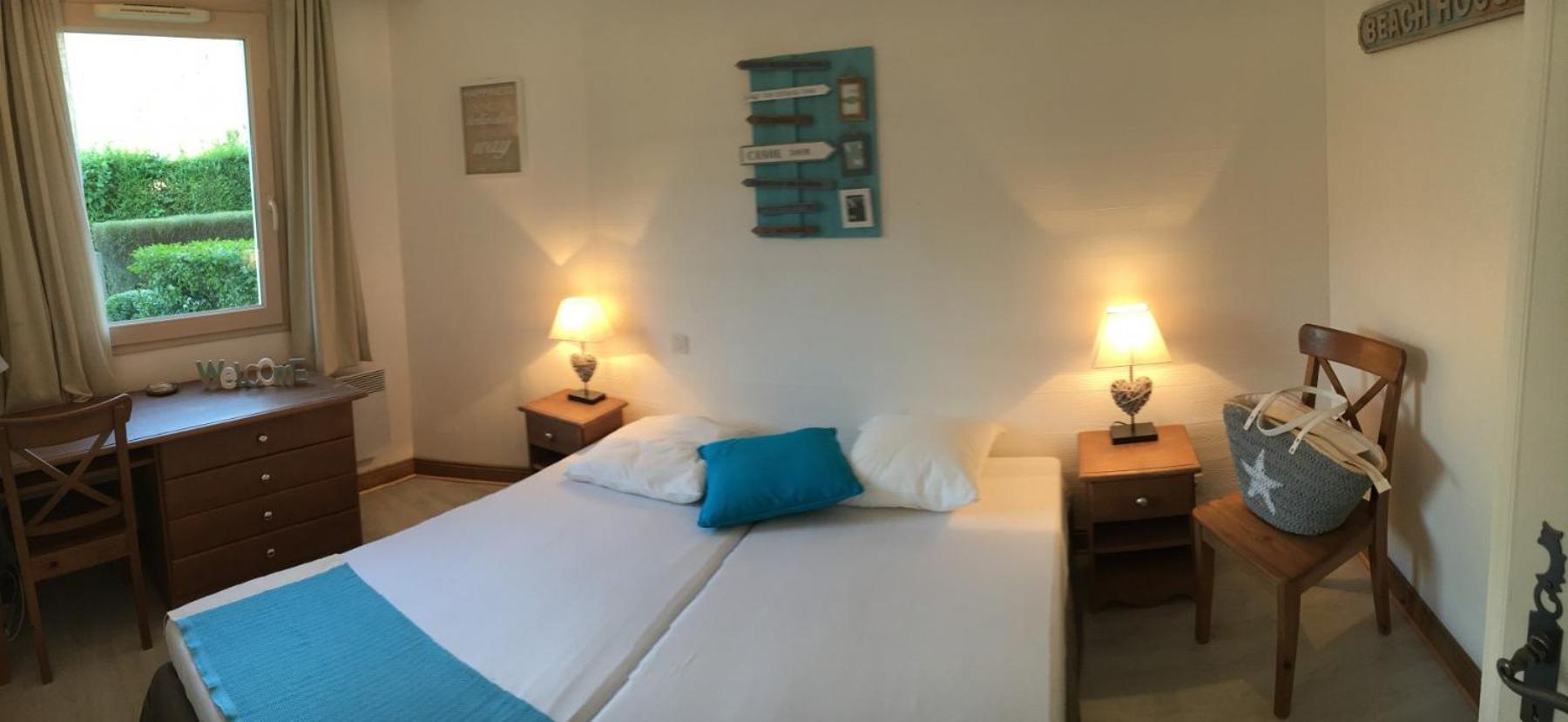 La Baie Des Voiles: Lakefront On Annecy Apartment